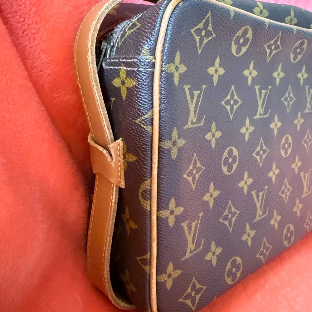 Vintage Louis Vuitton Crossbody Purse - Picture 2 of 16